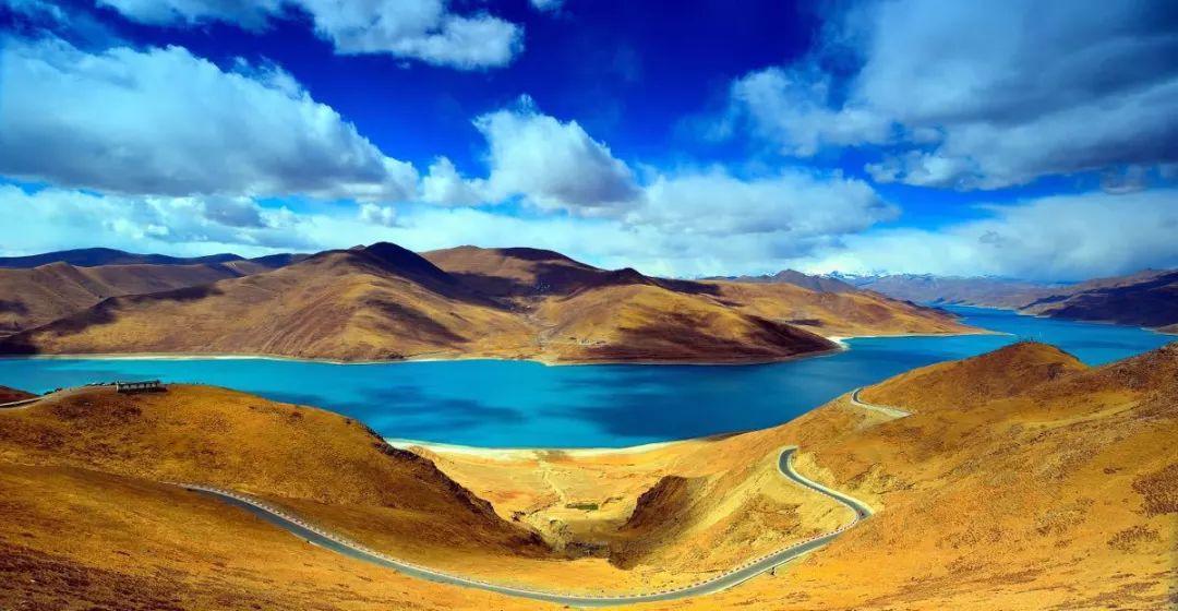 西藏，和平发展之路上的璀璨明珠